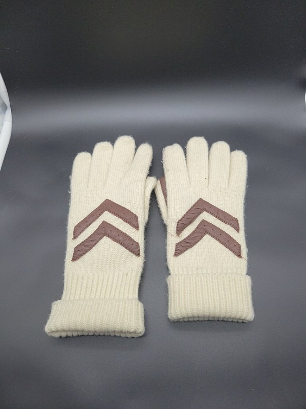 Women's Ivory Knit Wrist Gloves Brown Leather Trim Classic Casual One Size